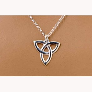 Keltisk tresljfet knude pendant, sterlingslv